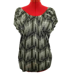 Designer Cut Black White Geometric Gathered Elastic Neckline Soft Knit Top M/L